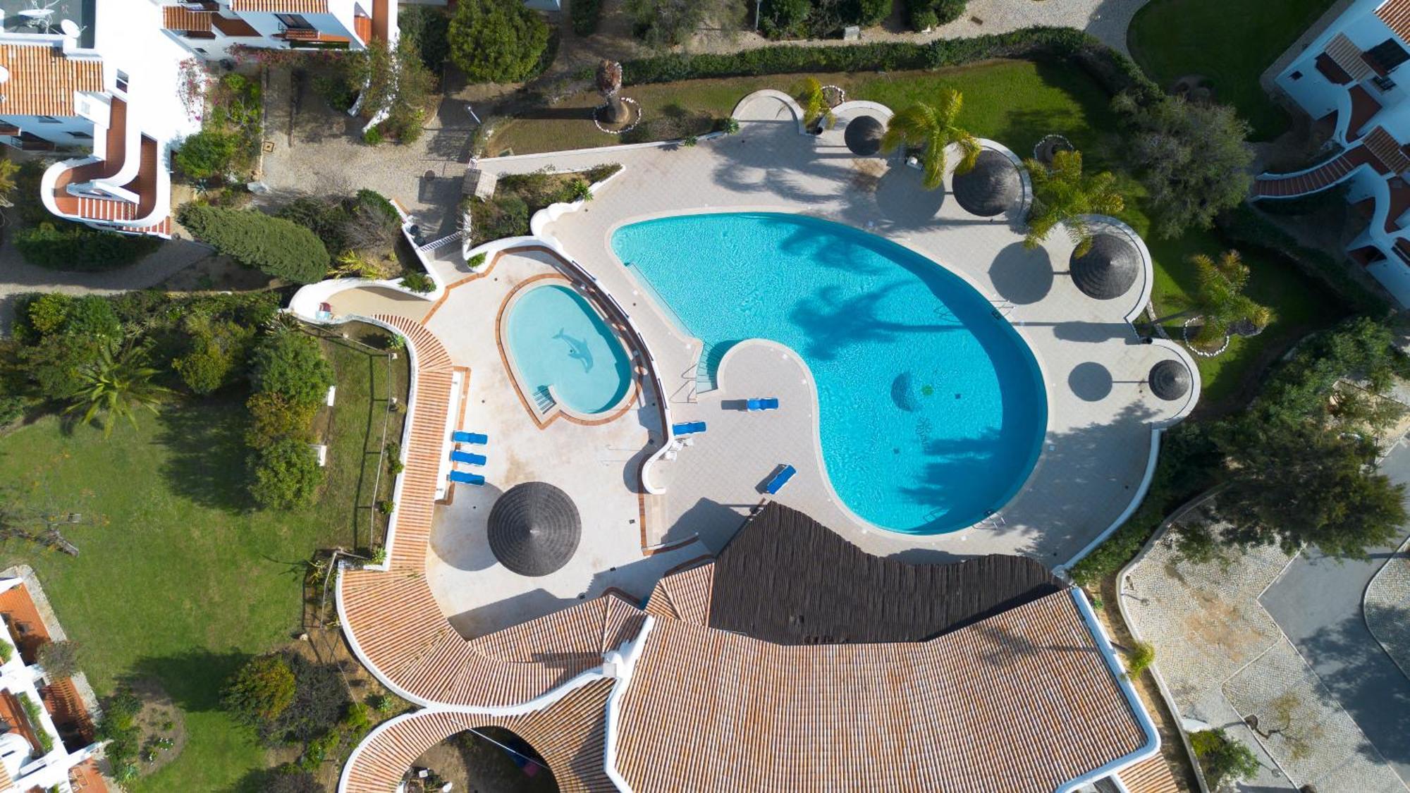 Coastal Retreat With Pool And Beach Access By Drago Rentals Albufeira Exterior foto